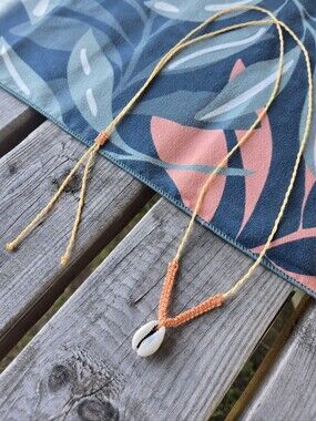 New Handmade Sage Bohème Shell Pendant Necklace - Orange & Yellow